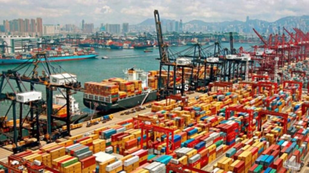 Shipment Process: How the Shipping Process Works Step-by-Step 10 Arrive Notification at Destination Country Seaports or Airports
