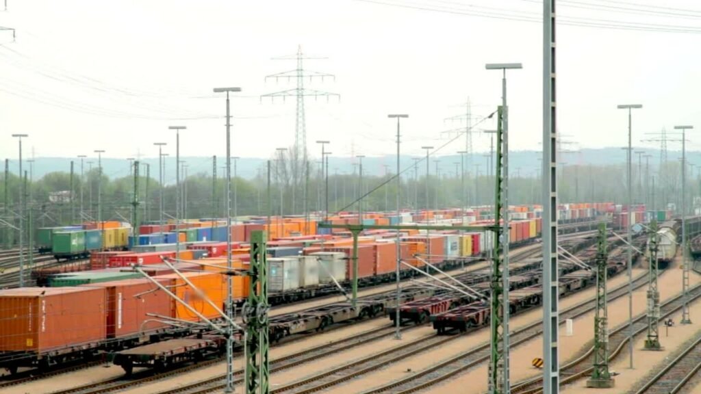Versand von China nach Großbritannien: Alles, was Sie wissen müssen 6 Schienengüterverkehr von China nach Großbritannien